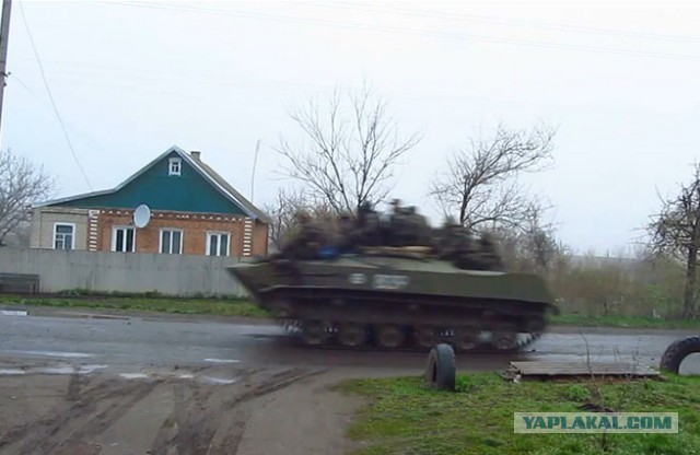 Украинские снайперы угрожают открыть огонь по