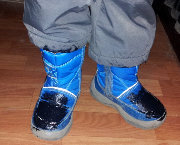 Пока мама одевалась