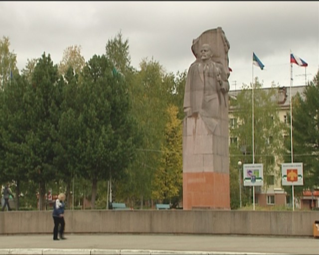 Памятники Ленину