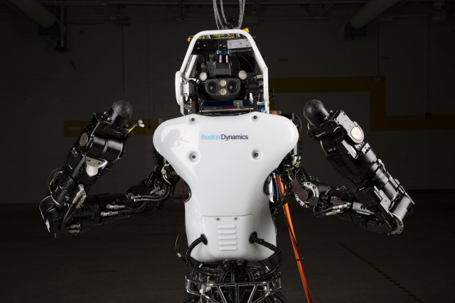 10 самых интересных, странных и страшных роботов