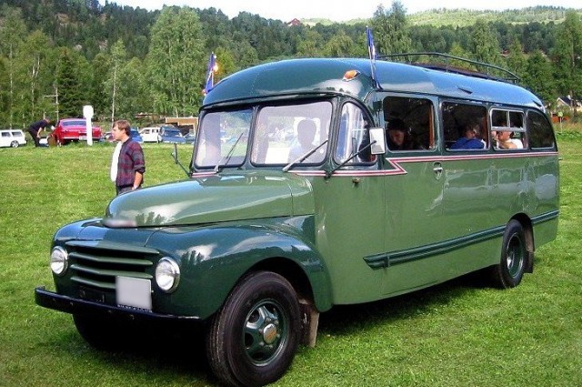 Игра на ЯПе: Угадай АВТО-9