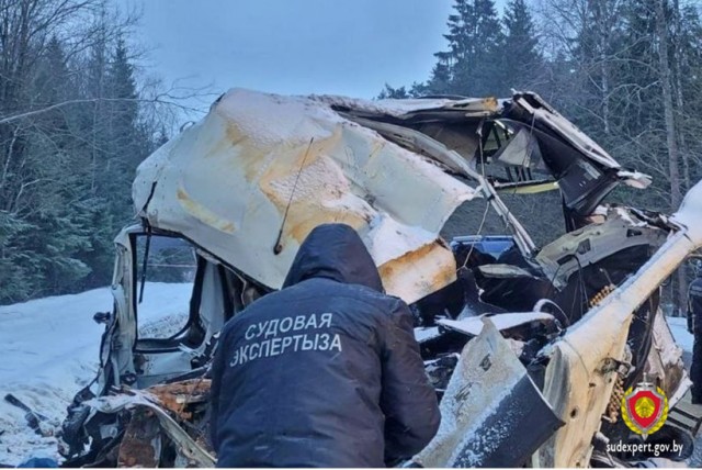 Авария под Смолевичами: 11 погибших. Самосвал столкнулся с маршруткой