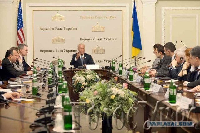 Россия никогда не вмешивалась в чужие внутренние дела, заявил Песков