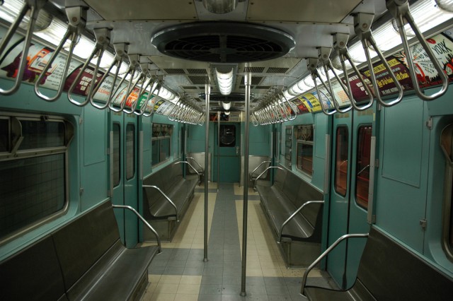 Вагоны метро разных стран