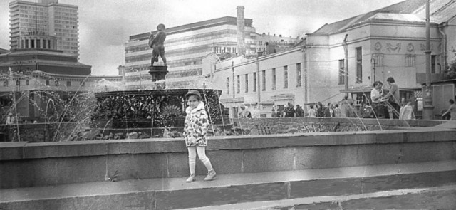 История в фотографиях