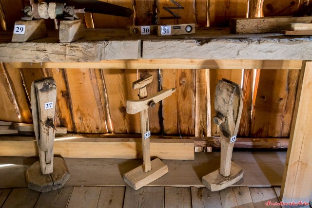 Особенности уральского домостроения и быта