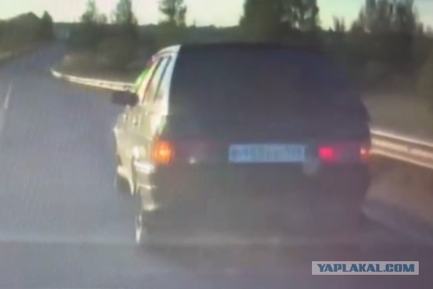 Нетрезвый мигрант на "Ладе" уворачивался от выстрелов ГИБДД под Тосно, но разжалобил судью