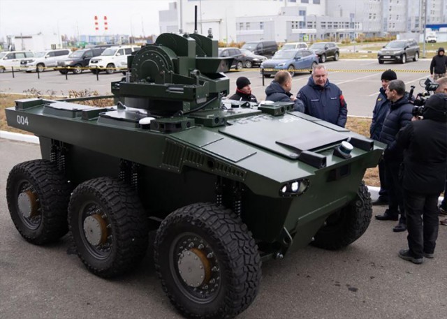 Рогозин анонсировал испытание на Украине боевого робота «Маркер»