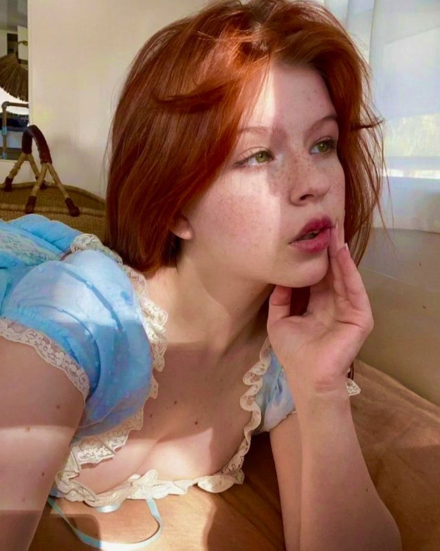 Девушки с рыжими волосами
