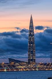 Две столицы меряются ,кукурузинами "