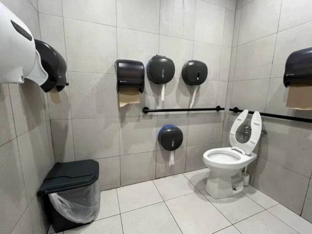 Вроде как зелень положена?