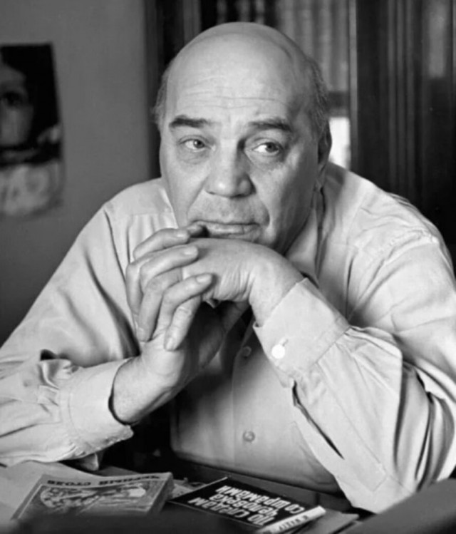 Интересные снимки известных людей 28.04.26