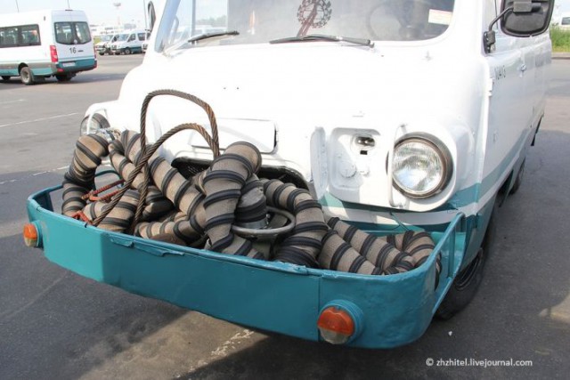 УАЗик с двигателем от самолета