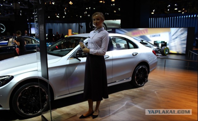 Все девушки Московского автосалона 2016