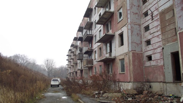 Последний житель брошенного городка в Сибири