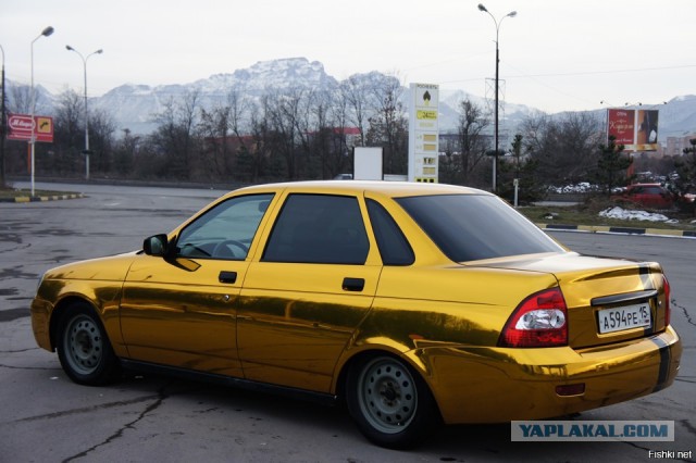 Почему бедные люди покупают дорогие авто?