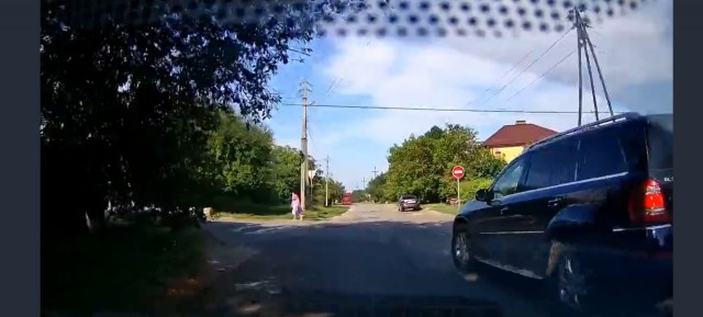 Поворот налево с правого края