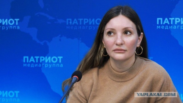 Анастасия Кашеварова задает вопросы.