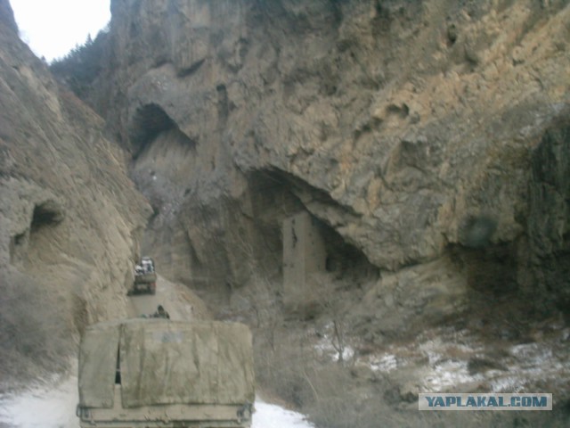 "Задеру я Ленке голые коленки!"