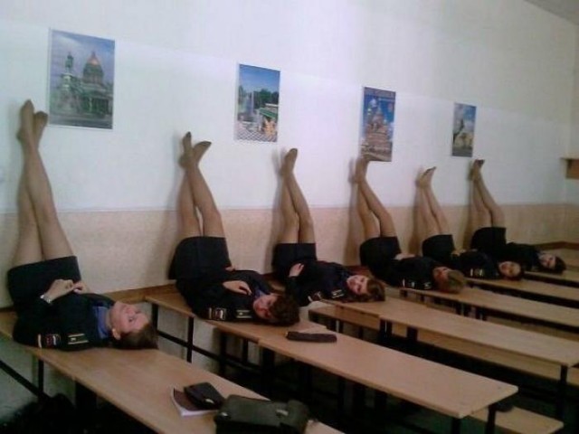 А как вам нравятся такие сотрудники полиции?