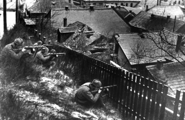 История в фотографиях