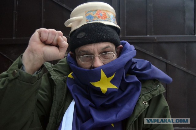 Украина потребовала от России вернуть моряков и компенсировать убытки