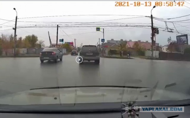 Генрих из Омска попал в ДТП