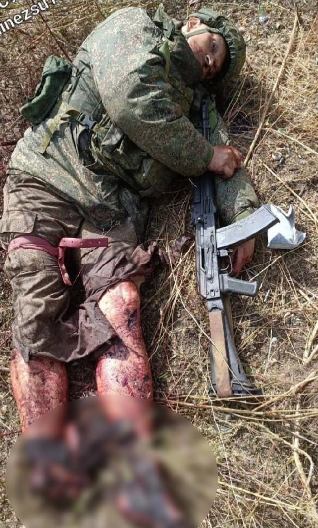 «У каждой парадной по два сотрудника». Петербуржцы сообщают об облавах на резервистов