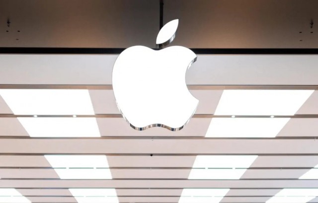 Роскомнадзор включил Apple и Microsoft в реестр организаторов распространения информации