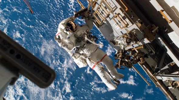 Сколько зарабатывают космонавты находясь на орбите