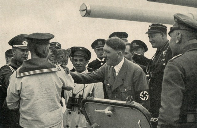 История в фотографиях