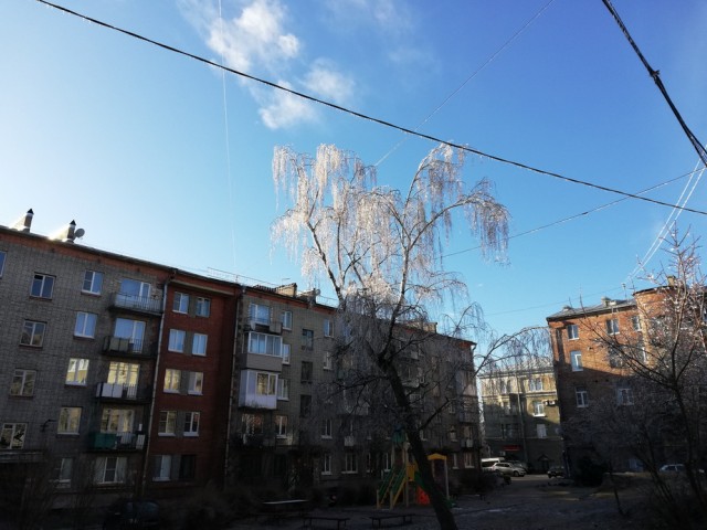 А у нас ледяной дождик (Барнаул).