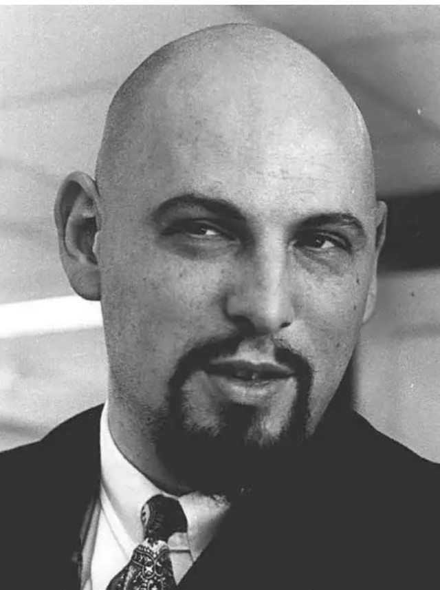 Атеизм необходимо признать экстремизмом. Заявил будущий депутат государственной думы.