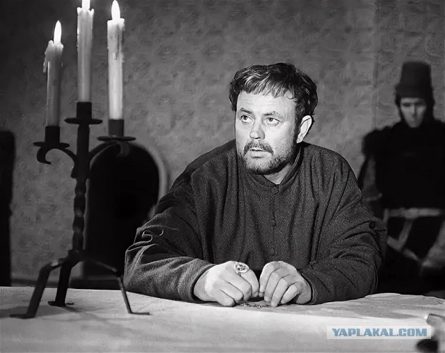 28 апреля родился Донатас Банионис