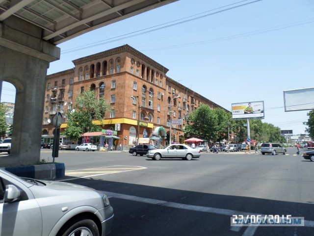 Из Казахстана в Армению через Россию