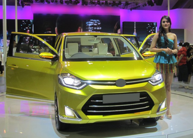 Игра на ЯПе: Угадай АВТО-9