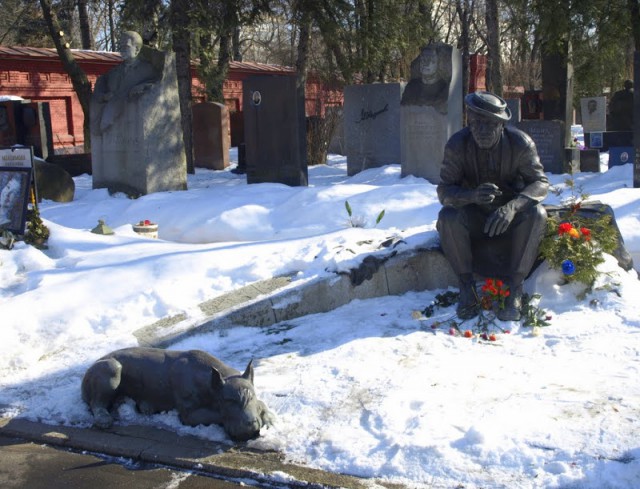 Чей сын богаче? Никулин восстановил цирк в Луганске, а Райкин просит денег