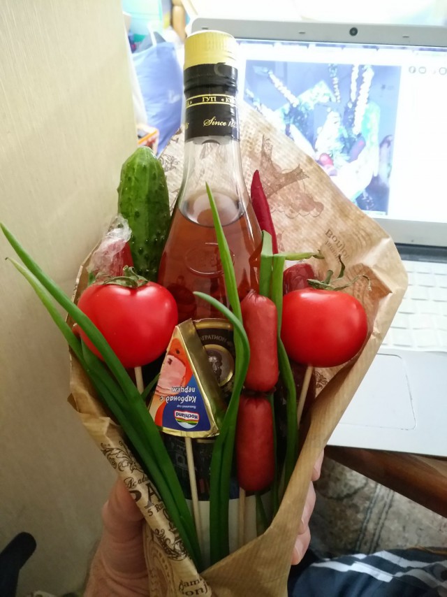 Заценим подарки?) Хвастайтесь))