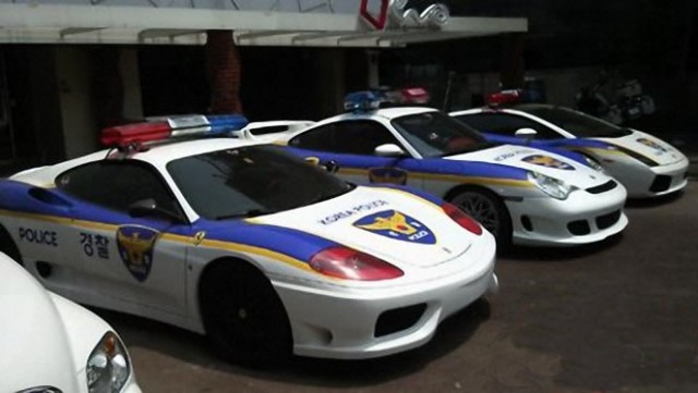 Самые крутые полицейские машины