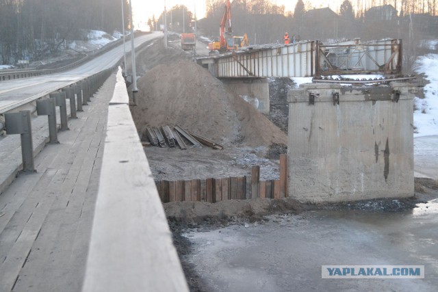 Обрушился мост в Архангельской области