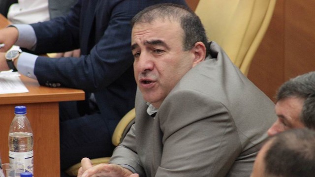 Правильный депутат
