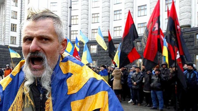 Власти села Лисичово Закарпатской области Украины отказались демонтировать памятник советским солдатам