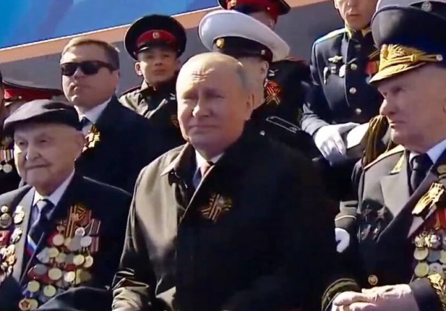«Мы не ведем войну». Песков назвал СВО «очень сложной».