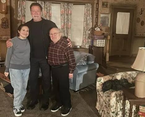 Арнольд Шварценеггер навестил "близнеца" Денни ДеВито и отметил 36-летие фильма