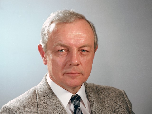 Лавров, Кирилл Юрьевич