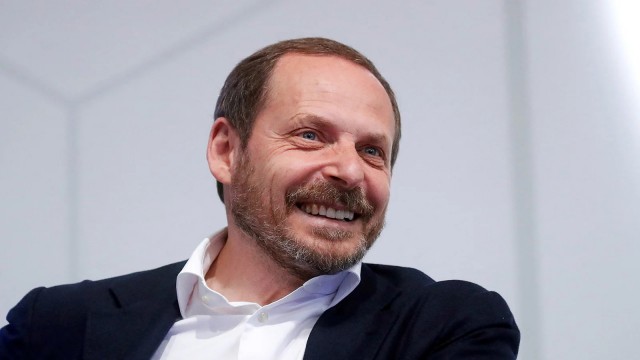 Microsoft заплатит компании Аркадия Воложа до $20 млрд