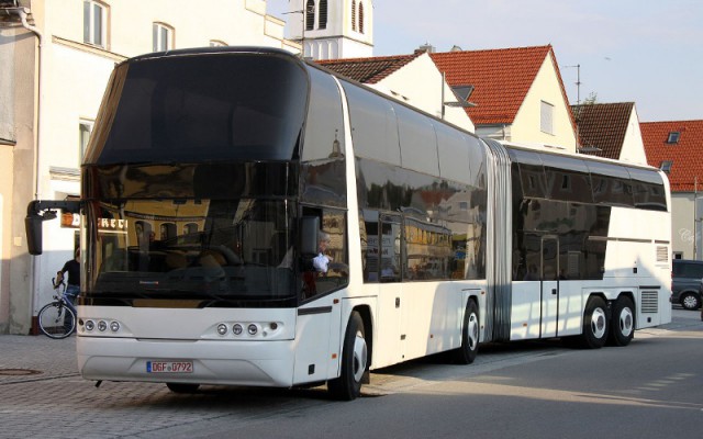 Neoplan Jumbocruiser, самый большой автобус в мире