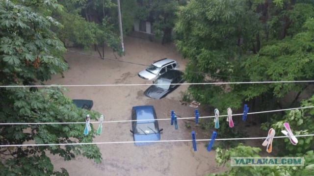 В Севастополе разбушевалась стихия