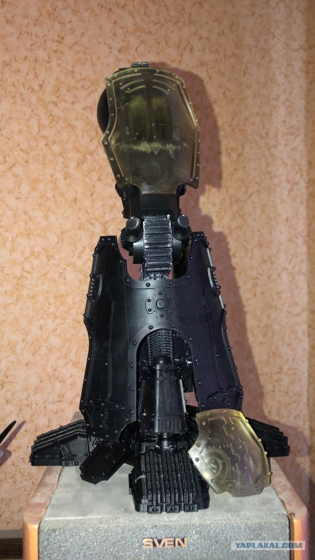 Warlord Titan. Сервиторим потихоньку