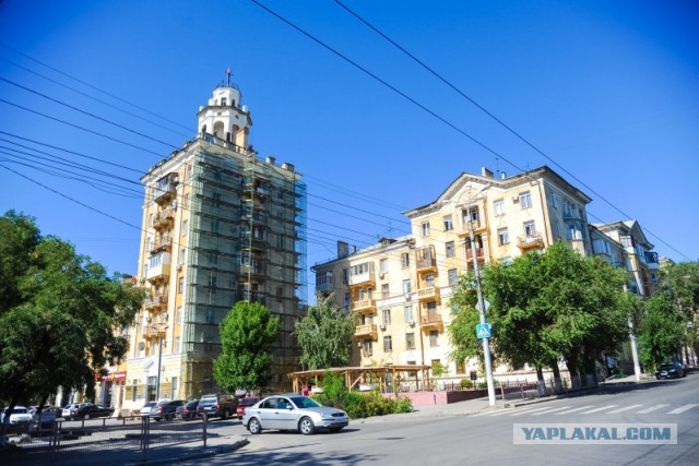 Зачем были нужны башни на сталинских домах и чем они всех пугали
